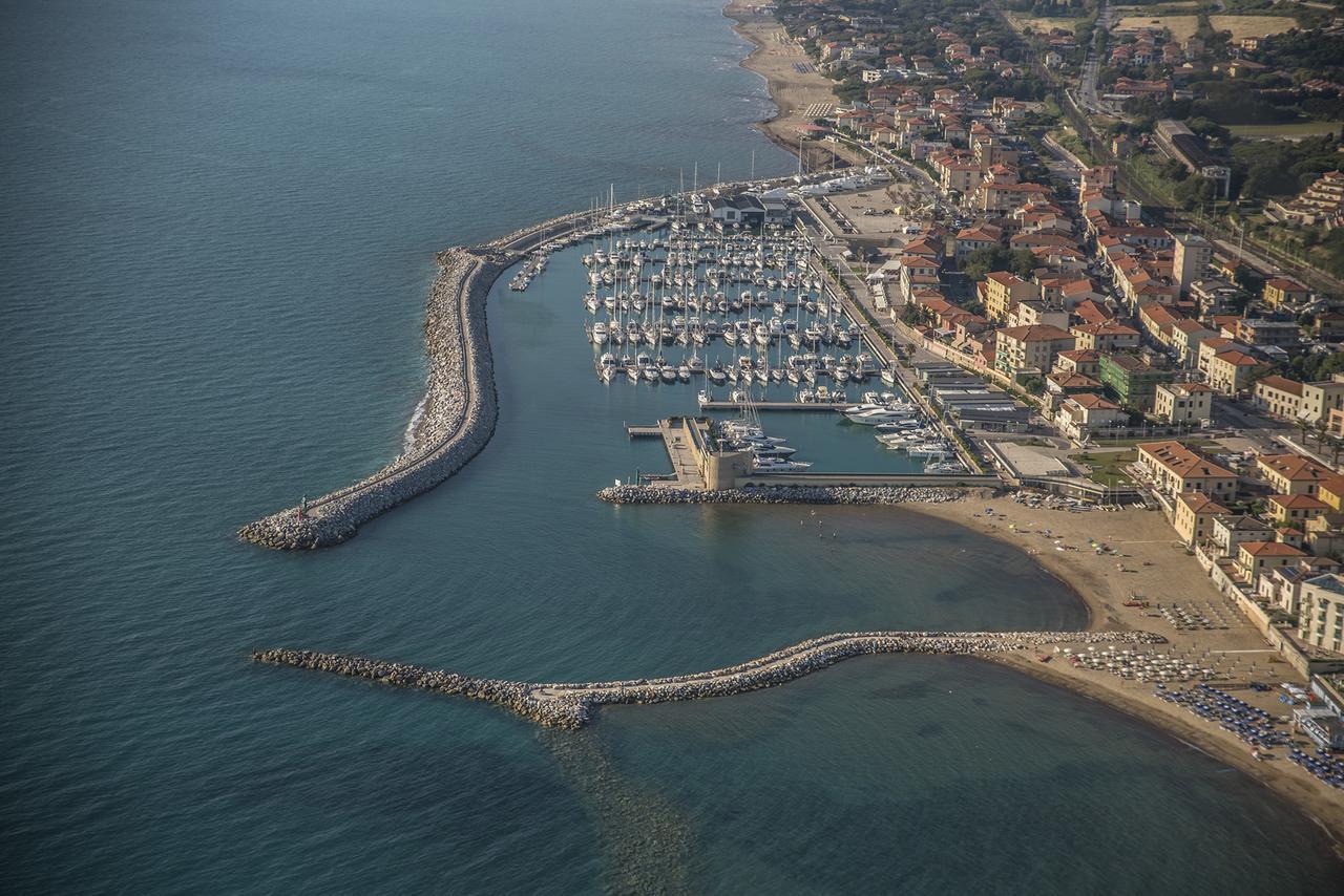 فندق Santa Caterina سان فينتْشينسو المظهر الخارجي الصورة